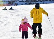 “禁止游客教亲友滑雪”，真是因为没资格证吗？